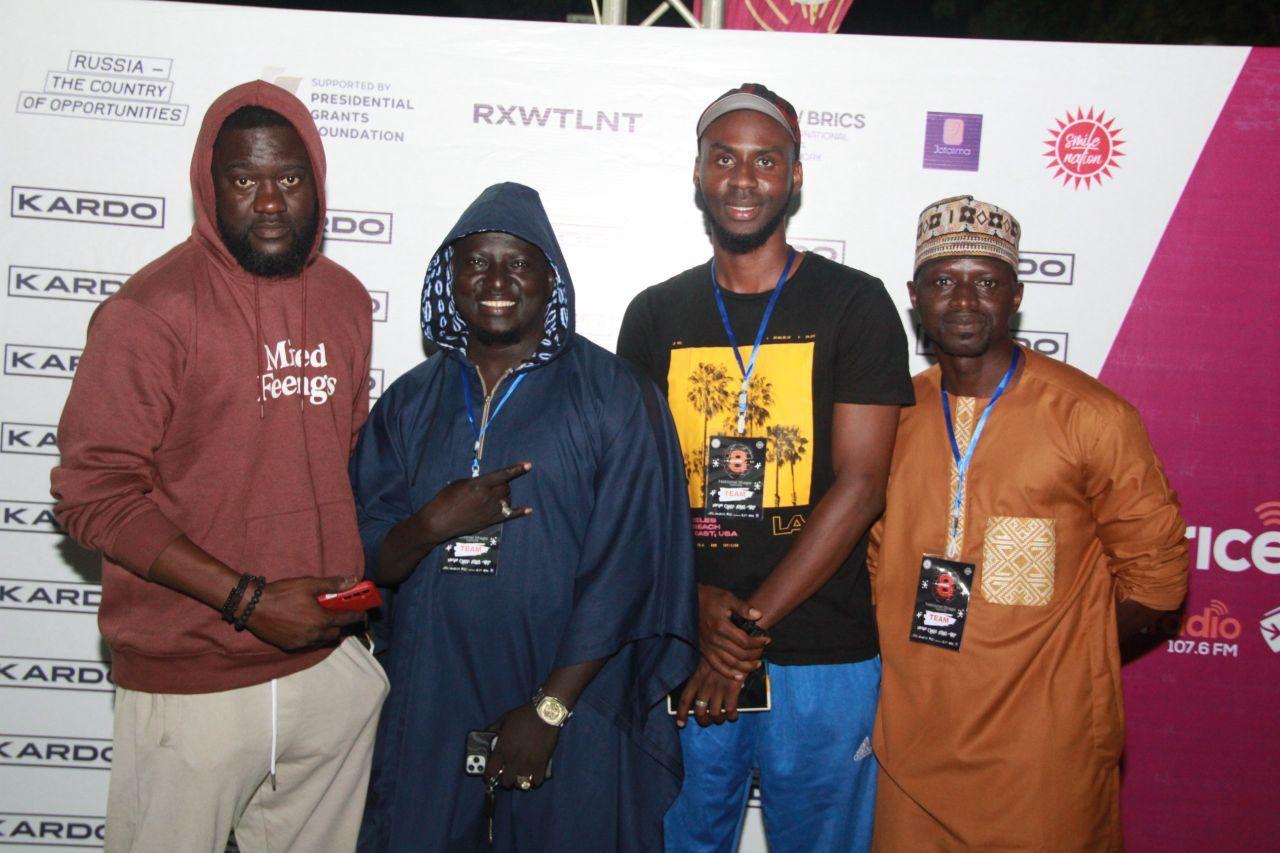 gambia_chile_national_stage_kardo.JPG